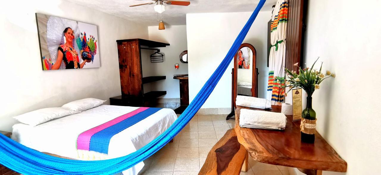 Hotel Casa Del Mar Mazunte Santa María Tonameca Esterno foto